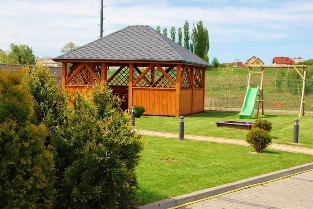 Zloty Staw Bed & Breakfast Borkowo  Екстериор снимка
