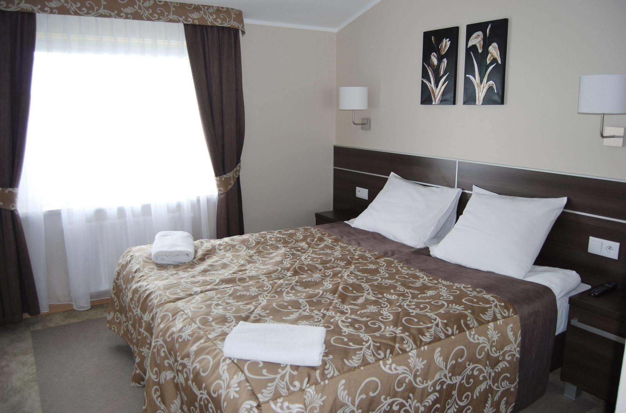 Zloty Staw Bed & Breakfast Borkowo  Екстериор снимка