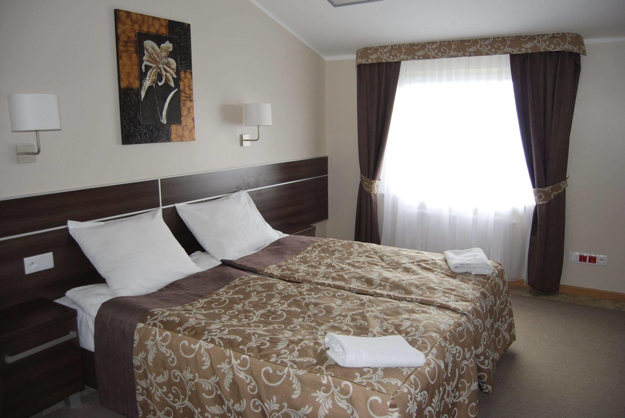 Zloty Staw Bed & Breakfast Borkowo  Екстериор снимка
